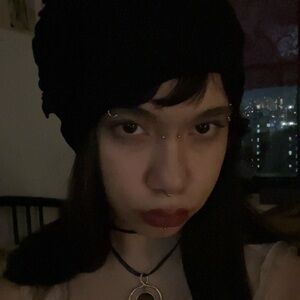 Meet your Posher, liana